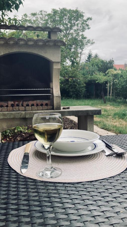 Nice House, Garden And Bbq 3Km From The Beach / Jolie Maison, Jardin Et Bbq A 3 Km De La Plage Coudekerque-Branche Exterior photo